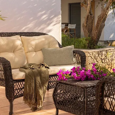 Casa Tramonto I Peaceful Family House With Garden, Veli Lošinj