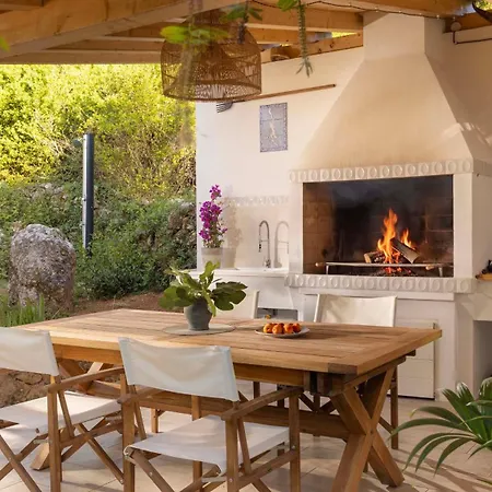 Semesterbostad Casa Tramonto I Peaceful Family House With Garden,