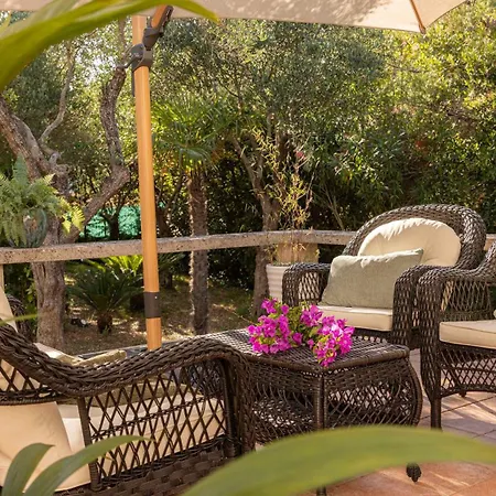 Semesterbostad Casa Tramonto I Peaceful Family House With Garden, *