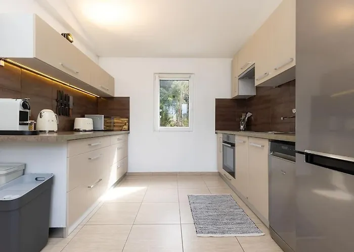 Casa de Férias Casa Indi Veli Lošinj